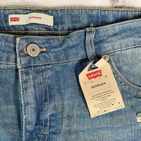 LEVIS Girls Light Blue Bermuda Shorts | Size: 16 - Picture 4 of 7